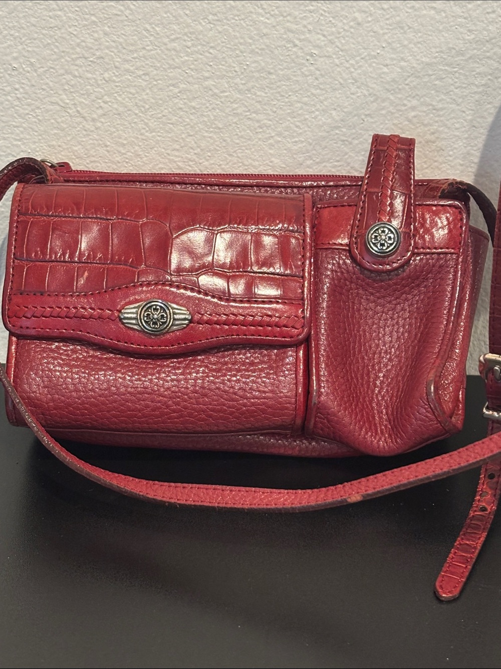 Vintage Brighton Red Leather Organizer Crossbody Bag Croc Embossed Mini Purse